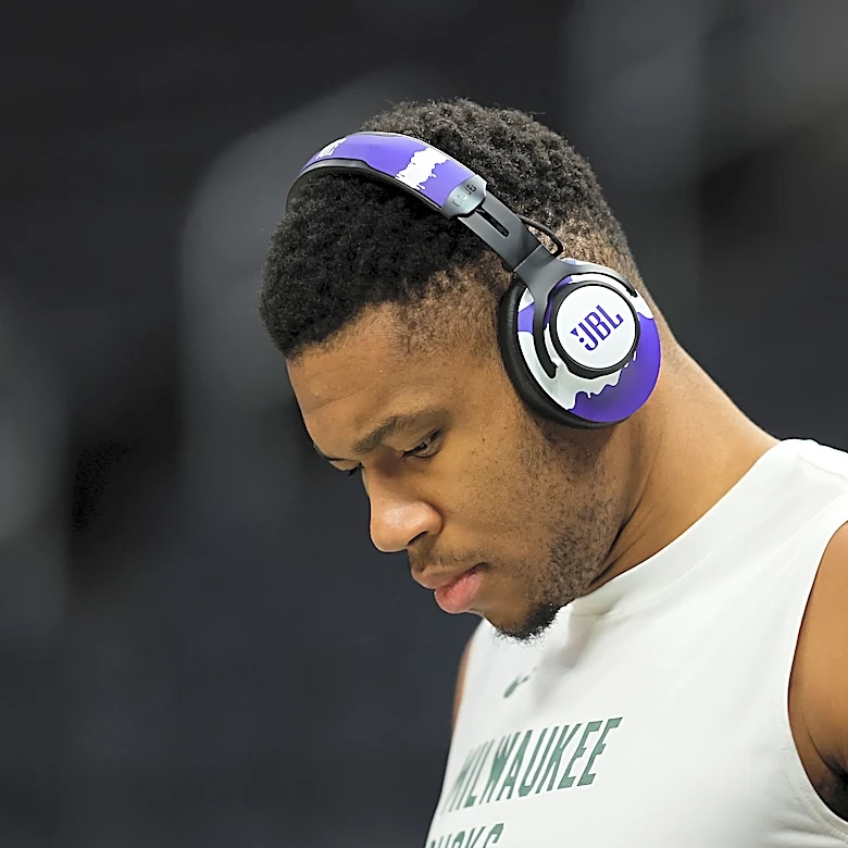 Worrying new developments in Giannis-Bucks squabble