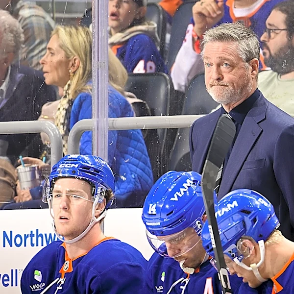 Easter Surprise: Islanders fire Patrick Roy, hire Pete DeBoer as head coach