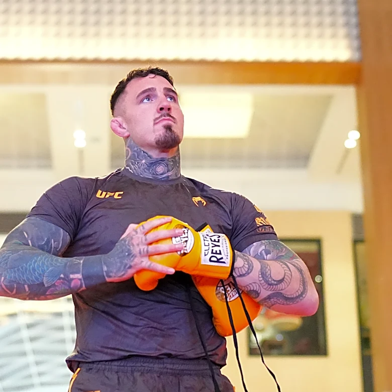 Back in the gym! UFC heavyweight champion Tom Aspinall shares positive update on fighting return