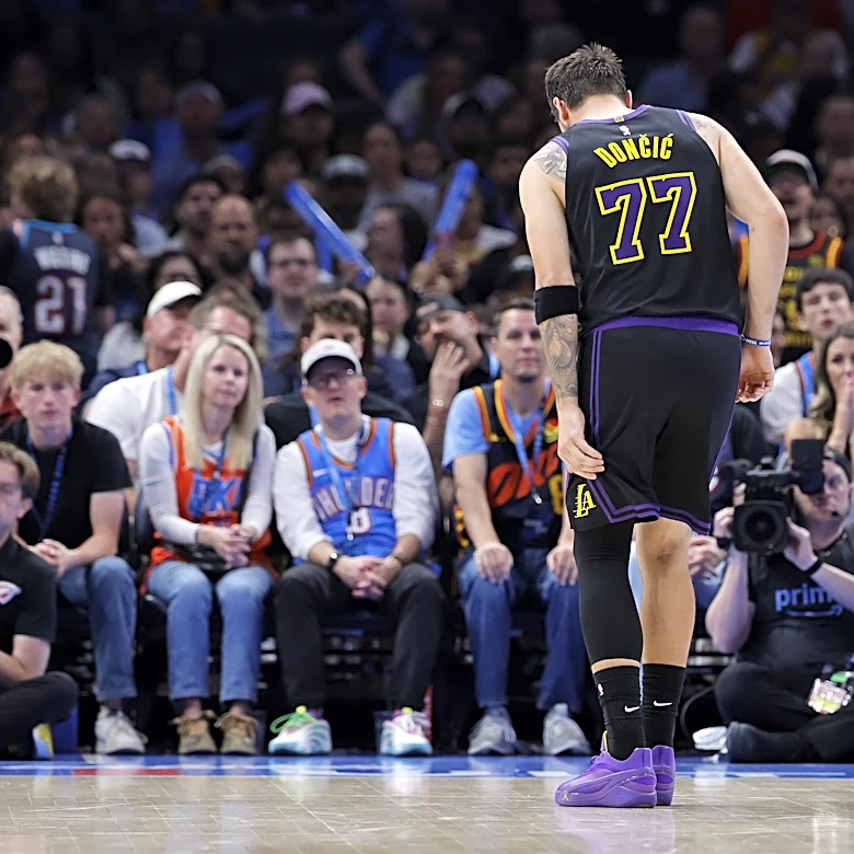 Luka Dončić to seek ‘specialized medical treatment’ in hopes of early return from hamstring strain