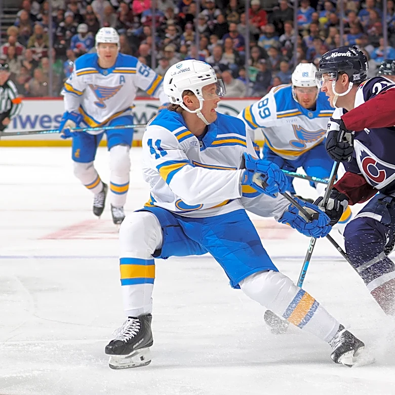 Recap: Avs lose 3-2 to surging Blues