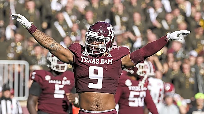 Buccaneers NFL Draft Target: EDGE Cashius Howell, Texas A&M