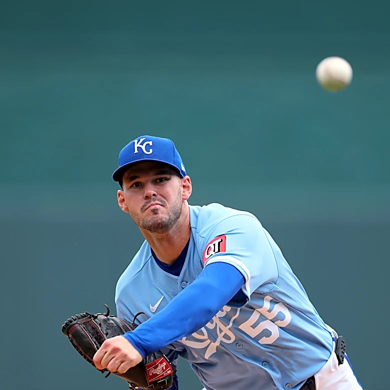 Six stats to keep an eye on after nine Royals games