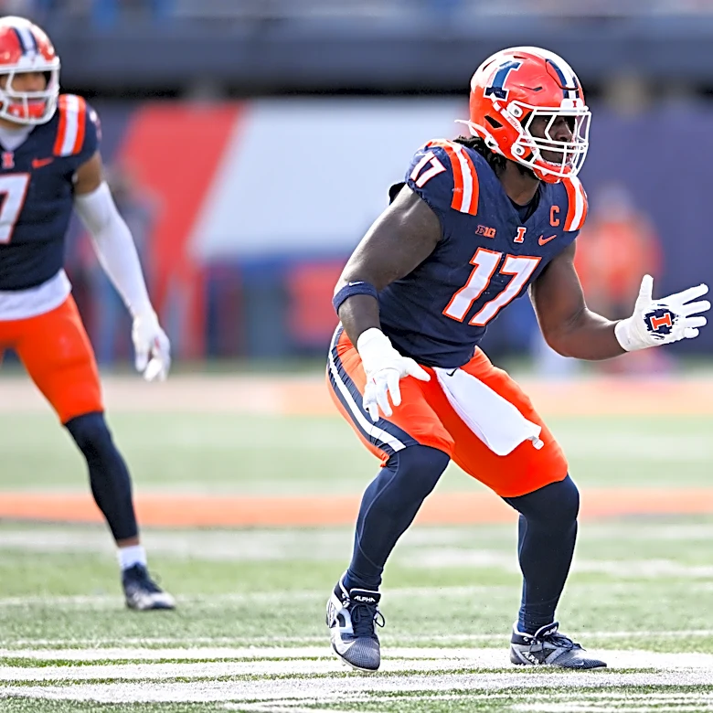 Chargers host Illinois EDGE Gabe Jacas on a Top-30 visit