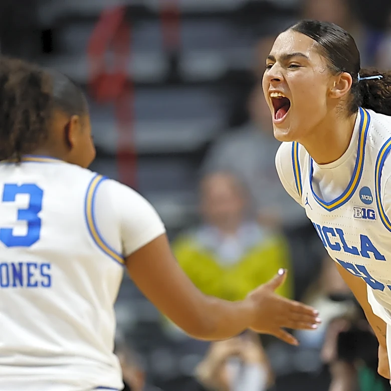 Monday Dots: Something’s Bruin