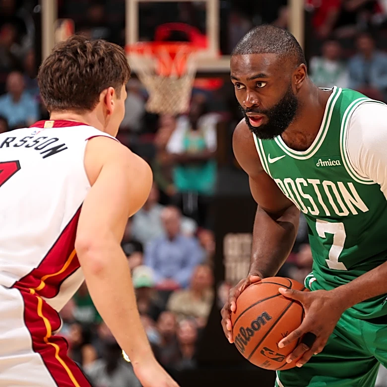 Jaylen Brown just earned another award after strong play for Celtics