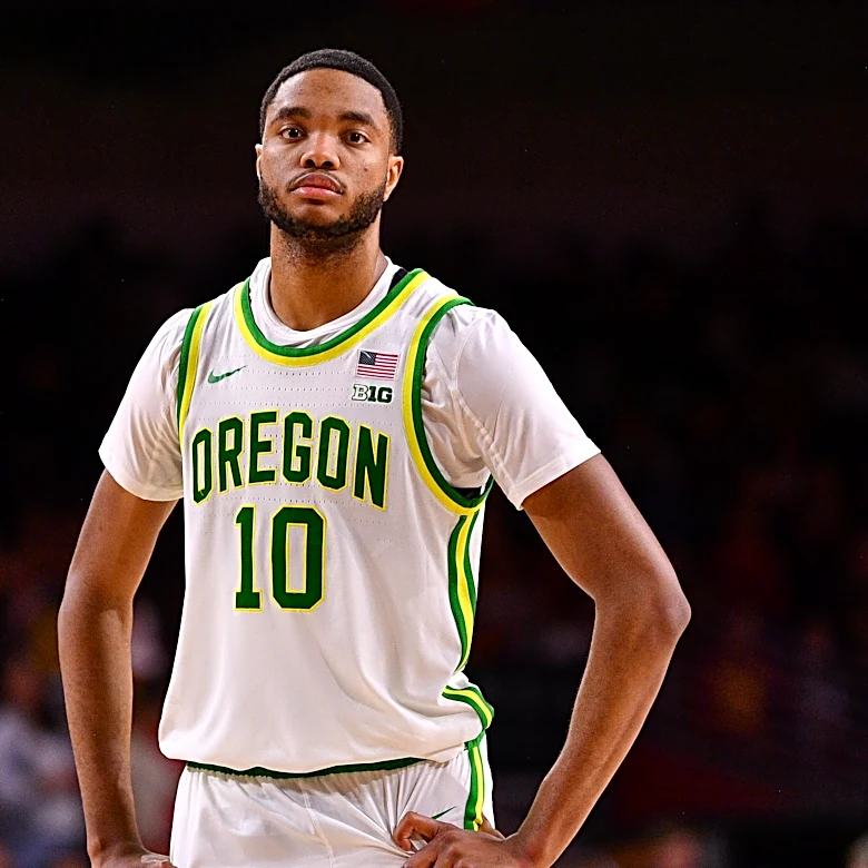 Kentucky showing interest in Oregon forward Kwame Evans Jr.