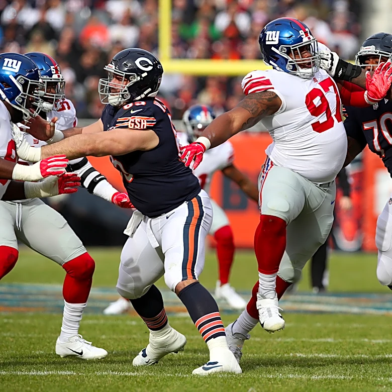 The Chicago Bears should NOT go all-in on Dexter Lawrence
