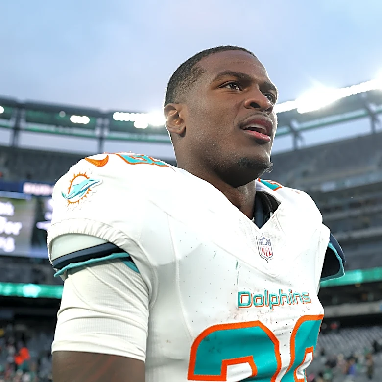 De’Von Achane skips first day of Dolphins offseason workouts