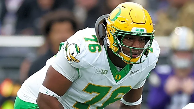 Chargers host Oregon OT Isaiah World on Top-30 visit