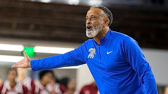 Kenny Brooks sticks with Kentucky Women’s Basketball after job offer from Virginia