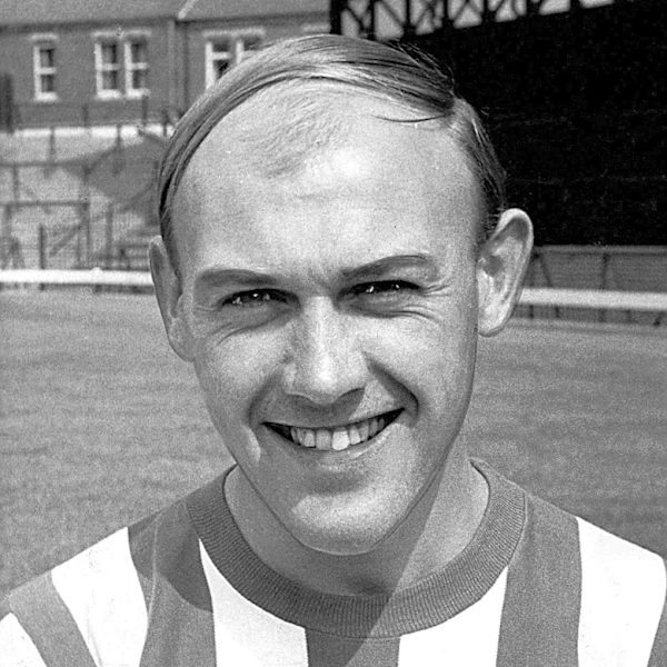 On This Day (8th April 1942): Cec Irwin, SAFC’s Youngest Defender & Wing-Back Pioneer
