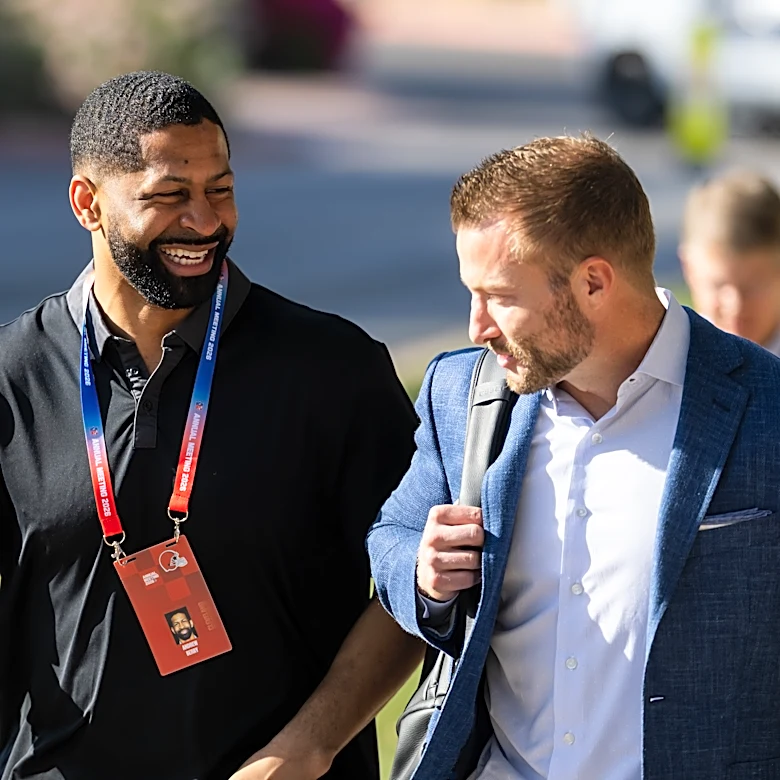 Daily Dawg Chow 4/8; Will the Browns trade out of the 6th pick overall?