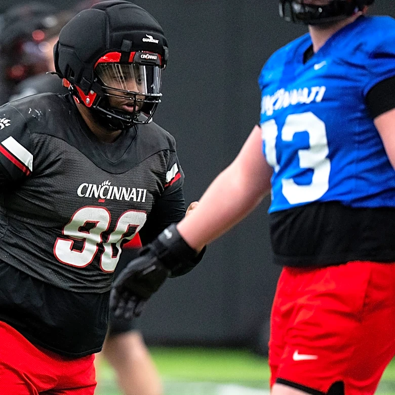 Bengals to host Cincinnati defensive lineman Jalen Hunt