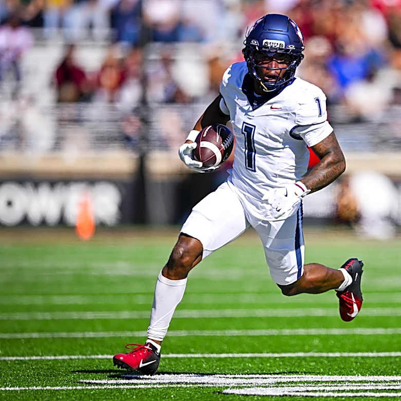 Steelers host 100-catch wide receiver to visit