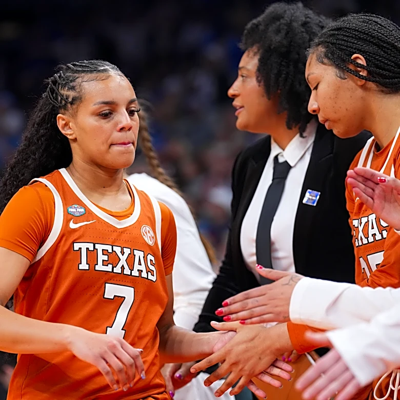 Texas G Jordan Lee enters the NCAA transfer portal