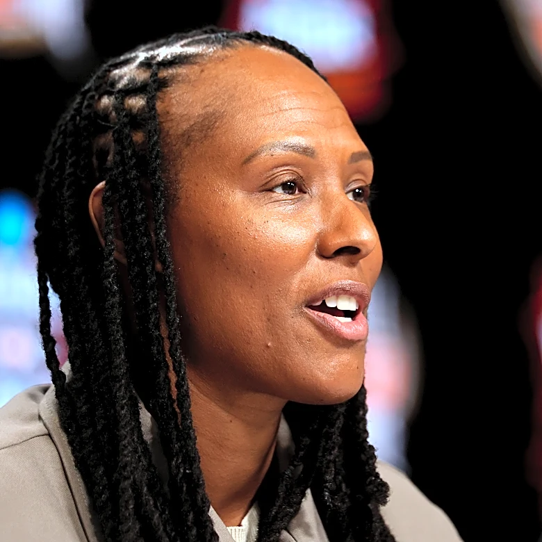 Chamique Holdsclaw and the 1996 USA Basketball women’s national team named to the Naismith Basketball Hall of Fame