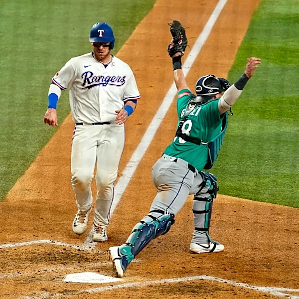 Mariners go off script, fall to 4-9 in shutout loss to Rangers