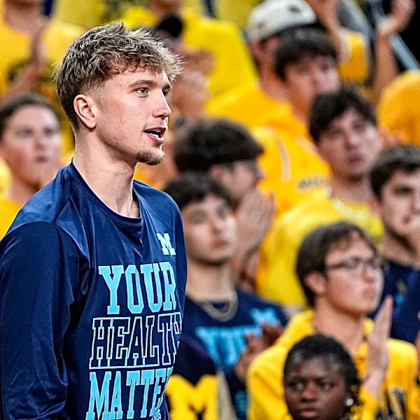 Michigan Basketball G/F Winters Grady enters the transfer portal
