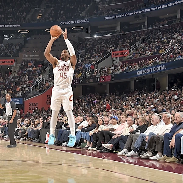 Cavs withstand Hawks comeback in 122-116 win