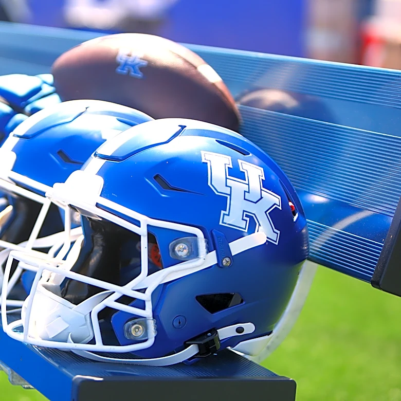 Miguel Wilson commits to Kentucky Football