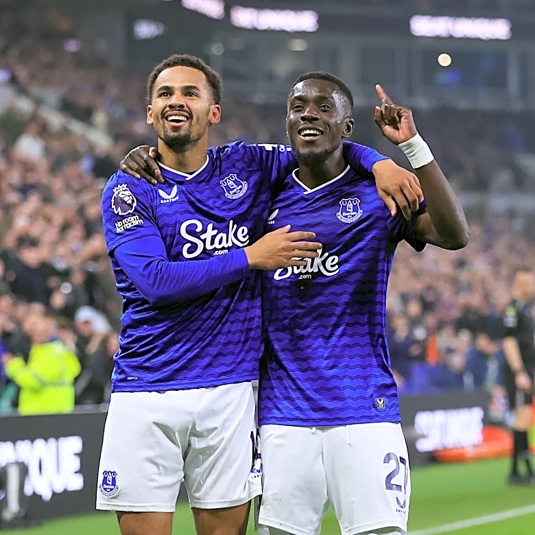 Thursday’s Everton News: El Mala, Fernandes and Pedro links, Ndiaye fit