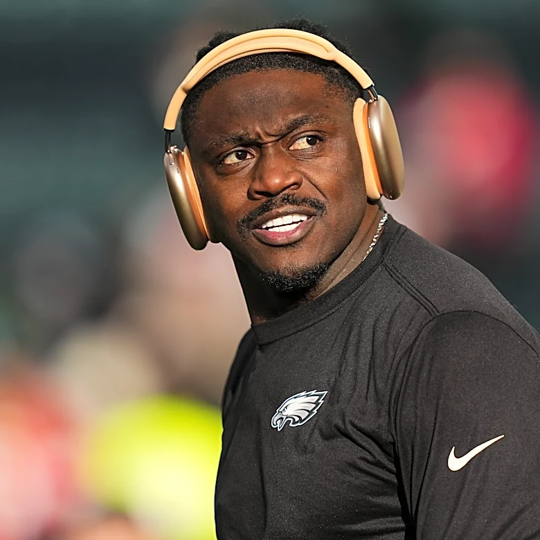 Chargers should be aggressive with A.J. Brown trade