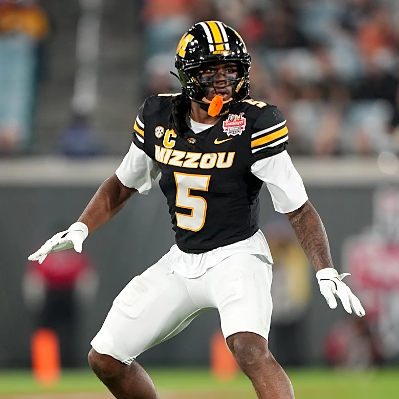 Patriots showing serious pre-draft interest in Missouri linebacker