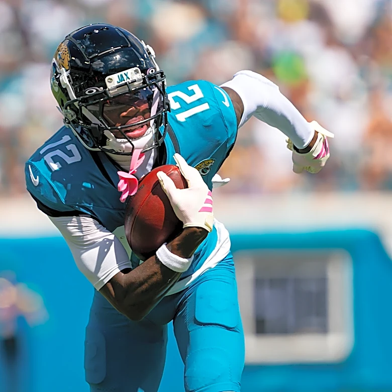 James Gladstone provides update on Travis Hunter’s recovery timeline