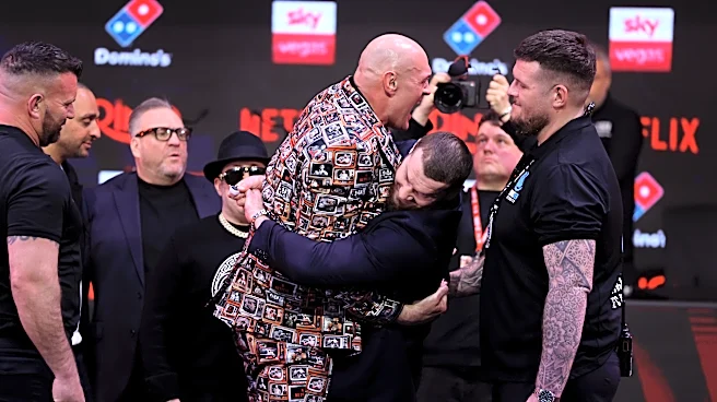 Face off! Arslanbek Makhmudov bear hugs, scoops up Tyson Fury during London press conference | Video