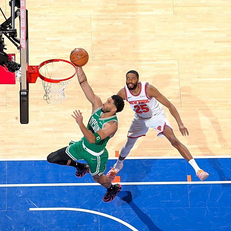 Knicks down Celtics in wild finish, 112-106