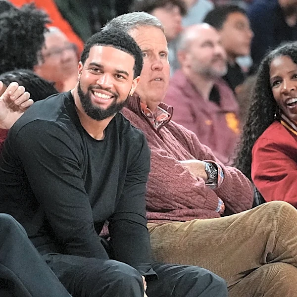 Caleb Williams Works Out With Bears Teammates At USC