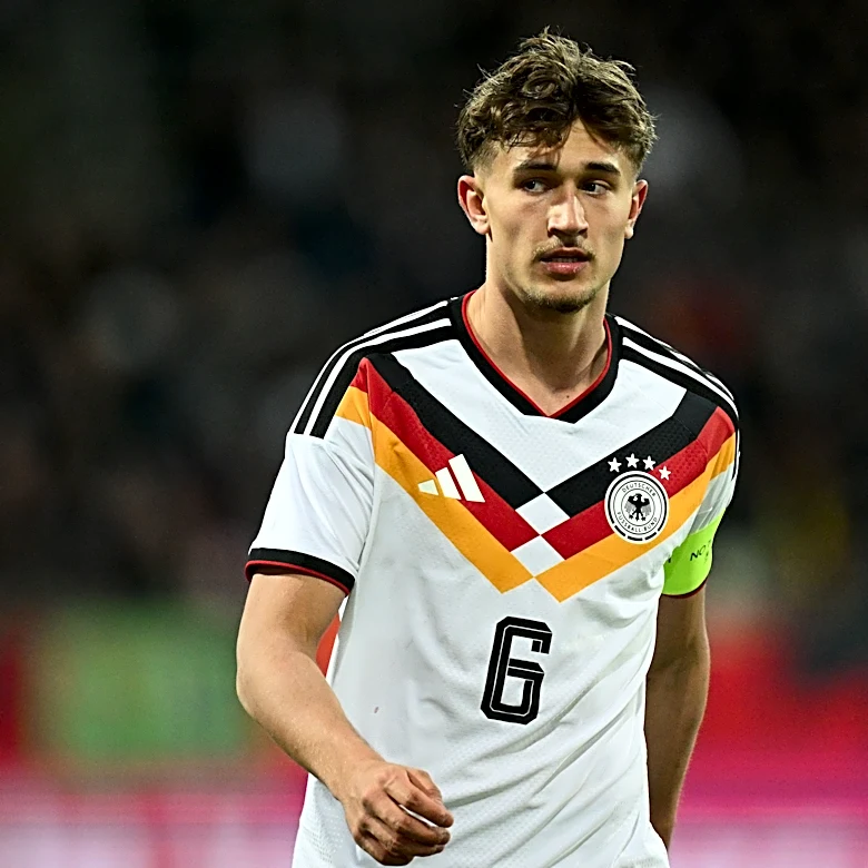 Tom Bischof eager for return of Noël Aséko Nkili at Bayern Munich