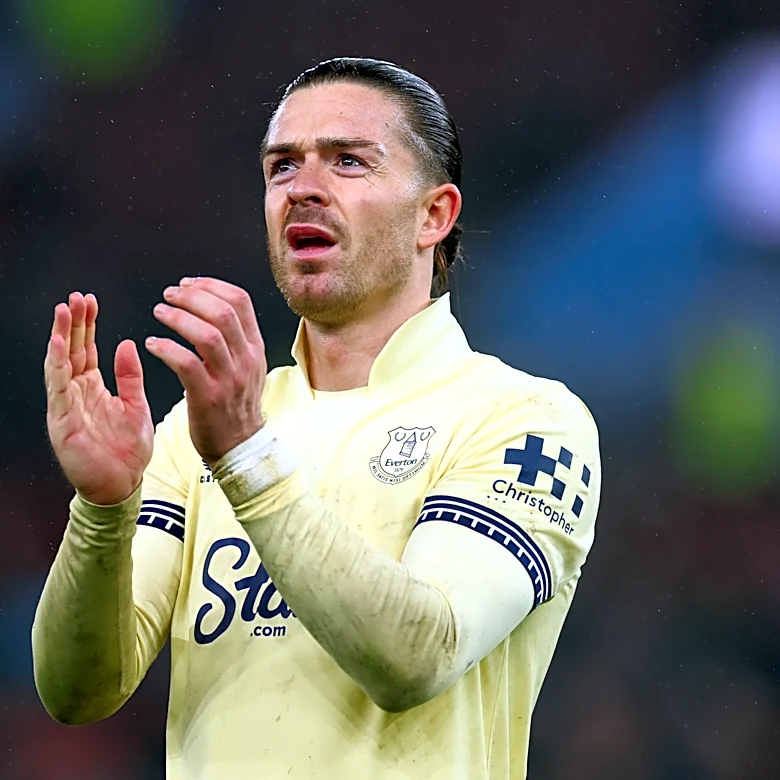 Friday’s Everton News: Defenders Pedro and Doue linked, Moyes talks Europe