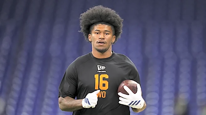 Dolphins meet with KC Concepcion – The Splash Zone 4/10/26