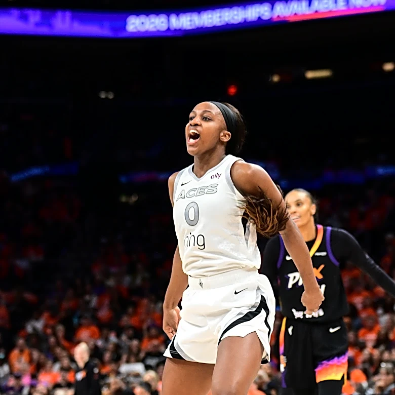 Share your instant reactions to all the rumors, news and more from the WNBA’s free agency free-for-all