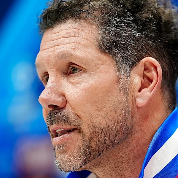 Diego Simeone focuses on Sevilla amid Barcelona refereeing complaints