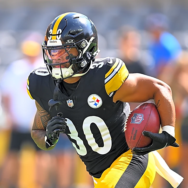 Steelers RB Jaylen Warren unbothered by Aaron Rodgers uncertainty