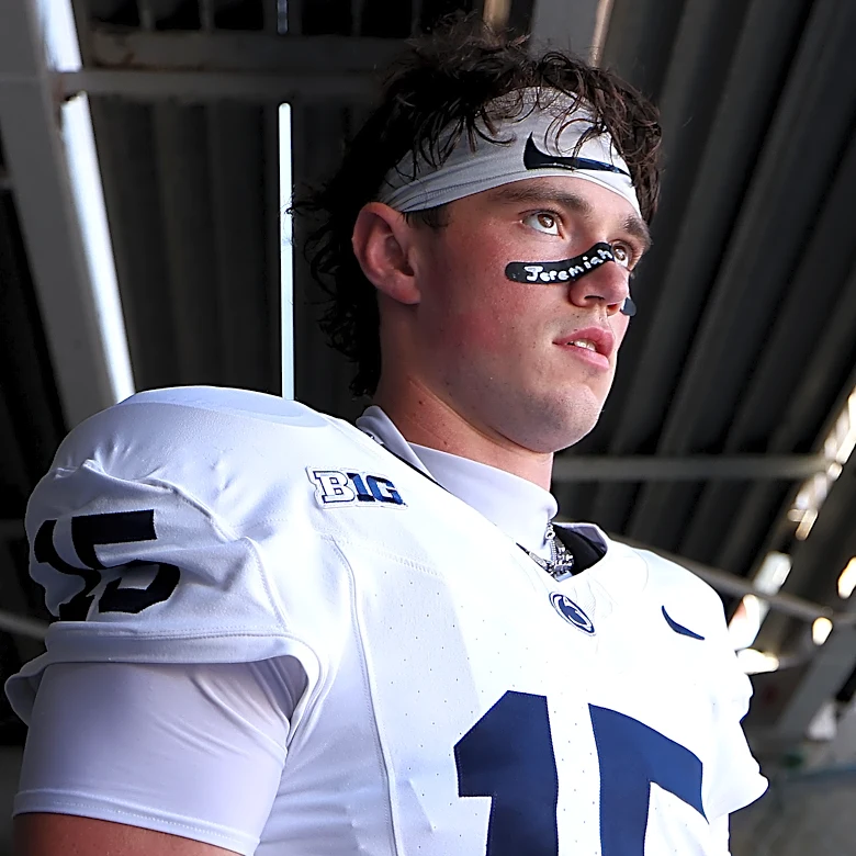 ESPN has the Miami Dolphins drafting a QB in the 4th round of the 2026 NFL Draft