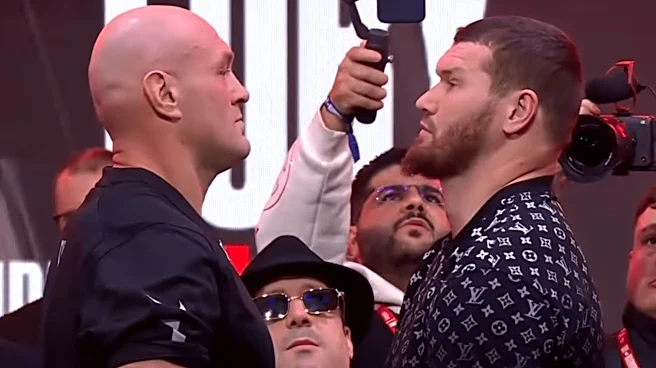 Tyson Fury, Arslanbek Makhmudov combine for over 530 pounds ahead of heavyweight fight