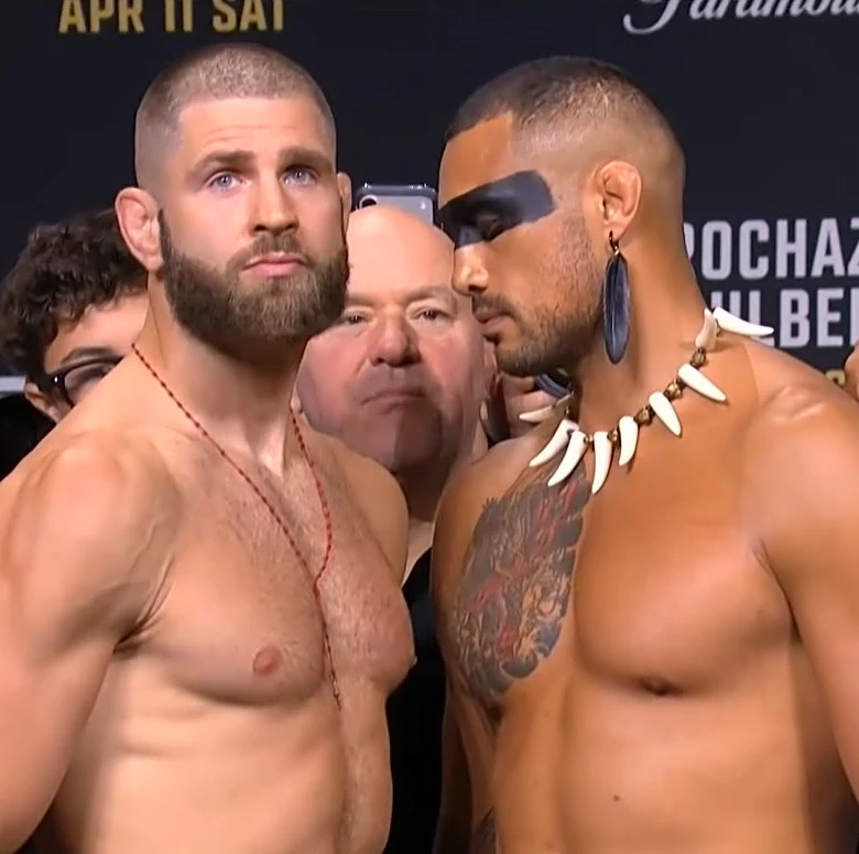 Staredowns! Watch Jiri Prochazka snub Carlos Ulberg during intense final faceoff | UFC 327