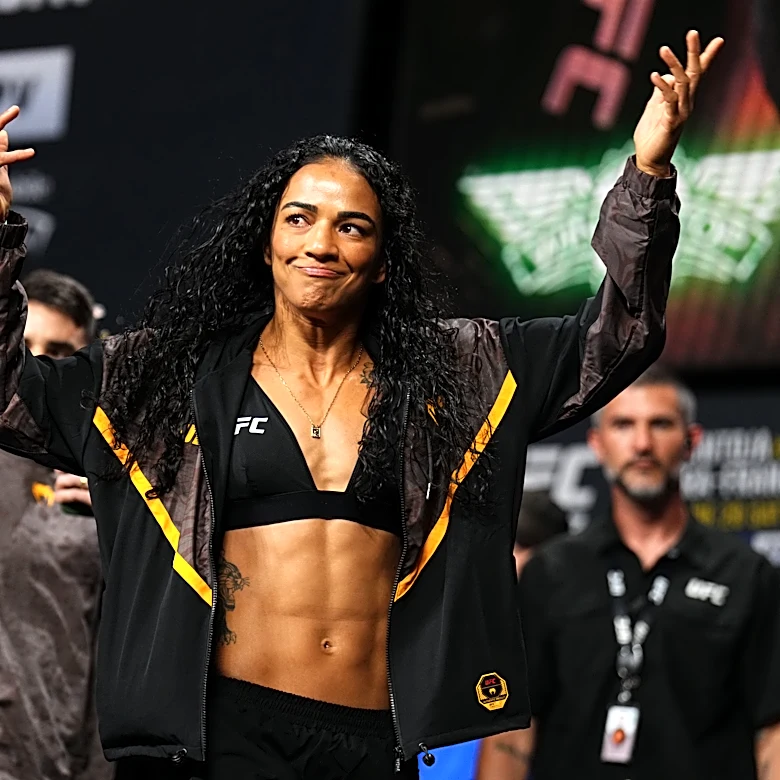 UFC vet Viviane Araujo doesn’t expect easy fights in PFL but debut opponent Shanna Young ‘screwed’ in Chicago