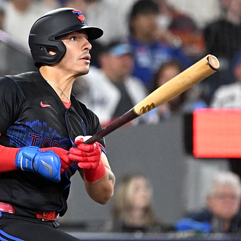 Bats Wake Up, Jays Top Twins 10-4