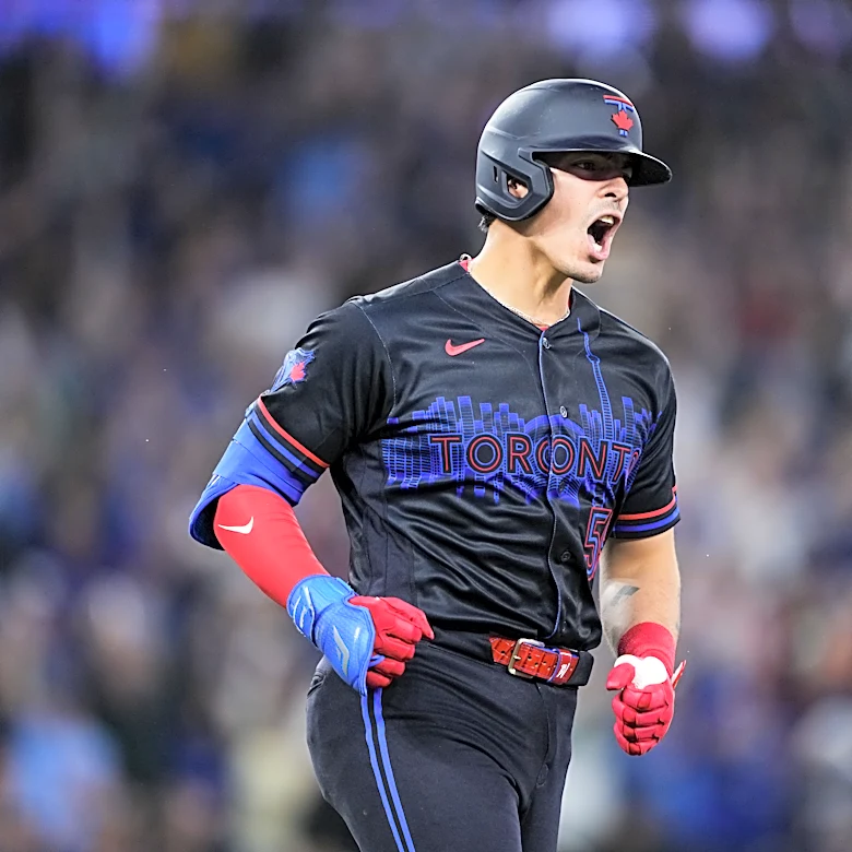 Blue Jays 10, Twins 4: Even Twins pitchers get the blues