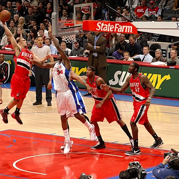 Talk Blazers-Clippers Second Half Action Here!