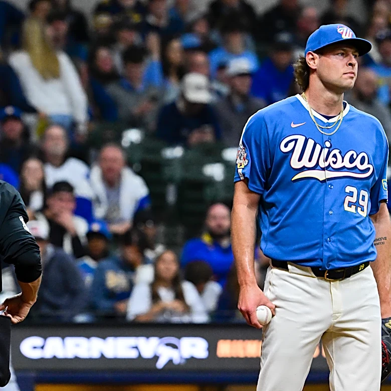 Trevor Megill implodes in ninth inning, Brewers lose 7-3