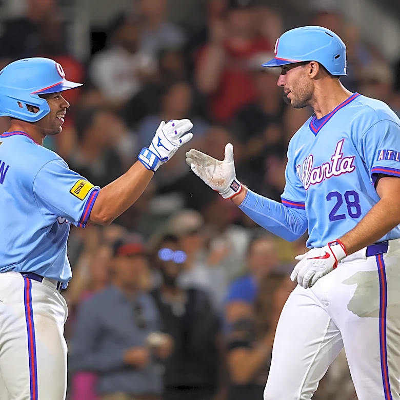 Braves News: Bats hot in series opener, Sean Murphy delayed, and more