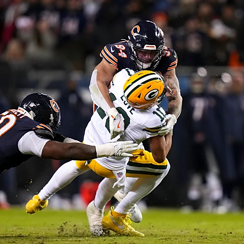 Bears fans split on who will be their 2026 sack leader