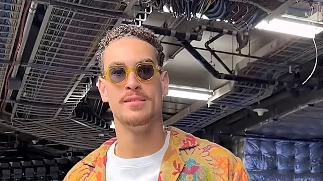 Dwight Powell, mayor of the Dallas Mavericks