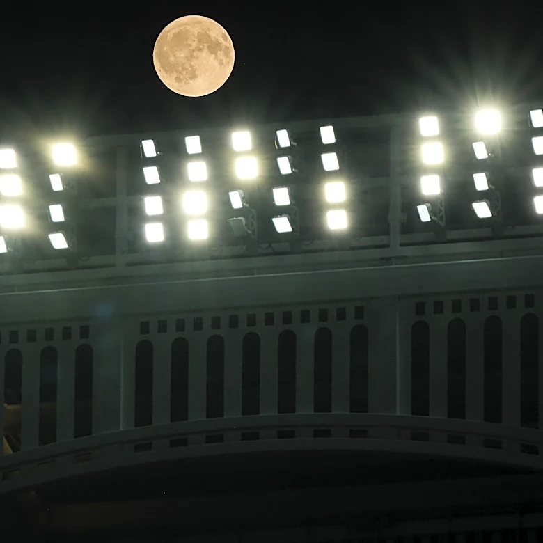 The pros and cons of Yankee Stadium’s rally hype light show